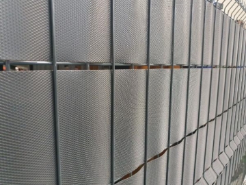 Segmentinės tvoros juosta 190 mm x 20,4 m (630 g/m2) (žalia RAL6005)