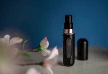 Refillable travel perfume bottle b-a (fill up to 60 sprays)