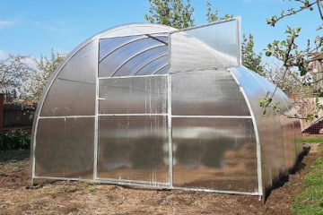Arched šiltnamis BaBa 12 (3x4 m) su 4 mm polikarbonato danga Greenhouses