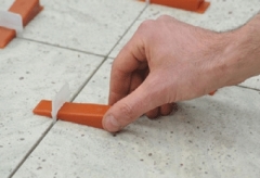 Apkabos (1,5 mm) plytelėms nuo 12 iki 20 mm storio, 200vnt Plytelių apdailos profiliai (aliuminiai, PVC)