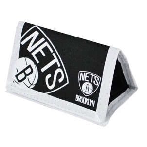Brooklyn Nets piniginė (juoda su logotipu)