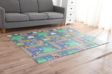 Didelis dvipusis sulankstomas edukacinis kilimėlis vaikams Raidės ir transportas (150x200 cm)