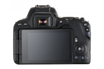 Fotoaparatas Canon EOS 200D + EF-S 18-135 IS STM