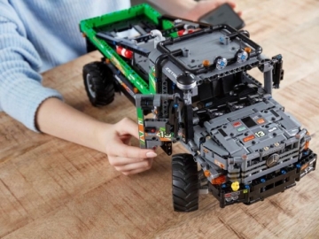Konstruktorius 42129 LEGO Technic 4x4 Mercedes-Benz Zetros Trial