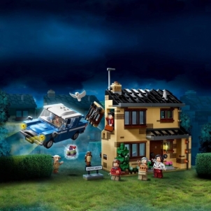 Konstruktorius LEGO 75968 Harry Potter 4 Privet Drive House Set with Ford Anglia, Dobby Figure and Dursley Family