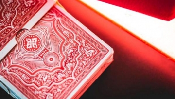 Kortos Ellusionist Cohort Red Kārtis, pokera čipi un komplekti