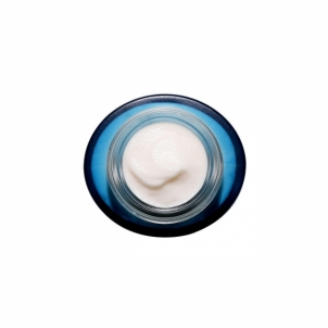 Kūno kremas Clarins Hydrating night cream for all skin types Hydra Essentiel (Plumps, Moisturizes and Quenches Night Cream) 50 ml