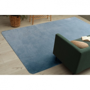 Mėlynas kailio imitacijos kilimas POSH | 120x160 cm