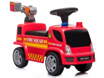 Paspiriamas gaisrinės automobilis, raudonas Stumjamās un pedāļu mašīnas