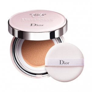 Pudra Dior Moisturizing make-up in SPF 50 Dreamskin (Moist & Perfect Cushion) 2 x 15 g Powder for the face