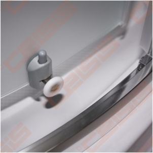 Semicircural shower SANIPRO COFE 80x80 su dviejų elementų slankiojančiomis durimis bei brilliant spalvos profiliu ir tamsintu stiklu