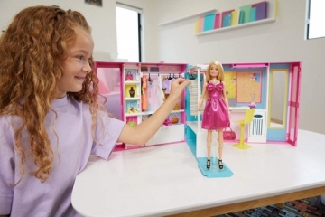 Rinkinys lėlės Barbės rūbų spinta GBK10 Barbie Dream Closet