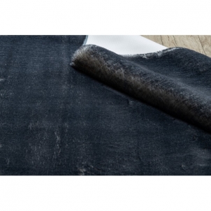Tamsiai pilkas kailio imitacijos kilimas LAPIN | 133x180 cm