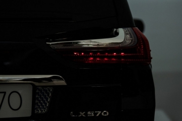 Vaikiškas elektromobilis "Lexus LX570" Juodas - Lakuotas