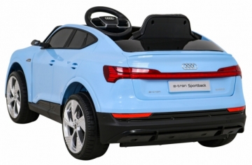 Vienvietis elektromobilis Audi E-Tron Sportback, mėlynas