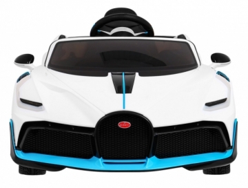 Vienvietis elektromobilis Bugatti Divo, baltas
