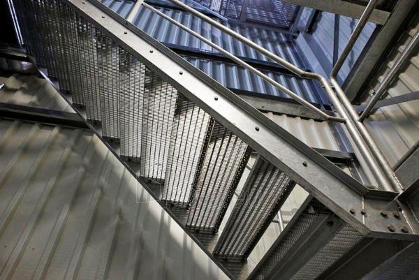 Steel stair steps, galvanized 700x240/30x2/33x33 Paveikslėlis 4 iš 5 211130000004