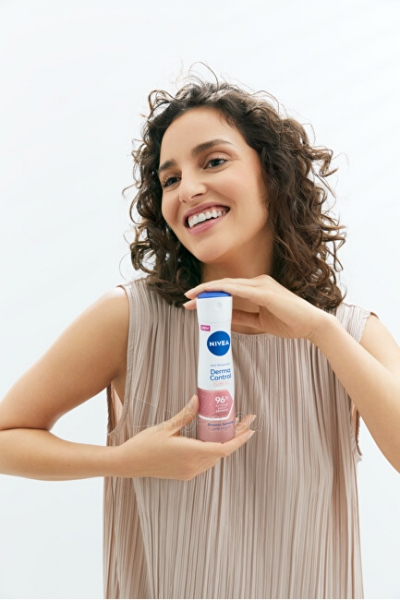 Antiperspirantas Nivea Antiperspirant spray Derma Dry Control (Anti-Perspirant) 150 ml paveikslėlis 3 iš 4