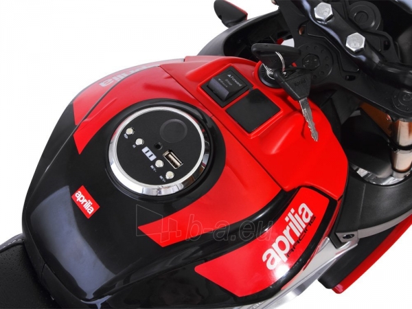 Elektrinis motociklas “Aprilia Tuono V4”, raudonas paveikslėlis 3 iš 14