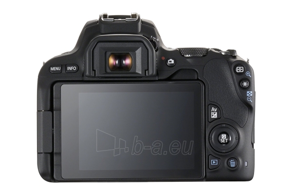 Digital camera Canon EOS 200D + EF-S 18-135 IS STM paveikslėlis 2 iš 5