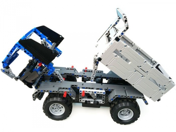 Konstrukcinių blokų nuotoliniu būdu valdomas sunkvežimis paveikslėlis 3 iš 11
