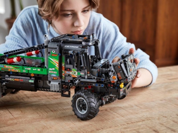 Konstruktorius 42129 LEGO® Technic Mercedes-Benz Zetros paveikslėlis 5 iš 5