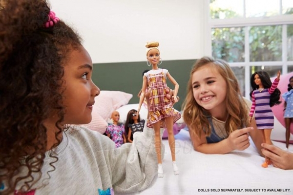 Lėlė Barbie Fashionistas 142 Doll with Blonde Updo Hair Wearing Pink Mattel GHW56 paveikslėlis 2 iš 6