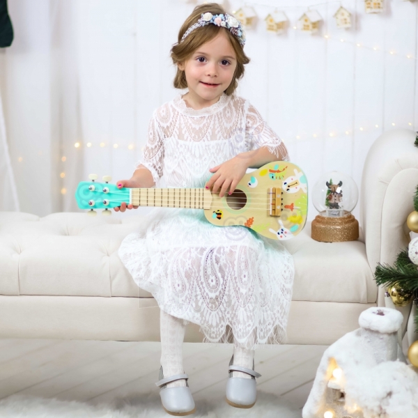 Medinė vaikiška gitara - Tooky Toy paveikslėlis 9 iš 11
