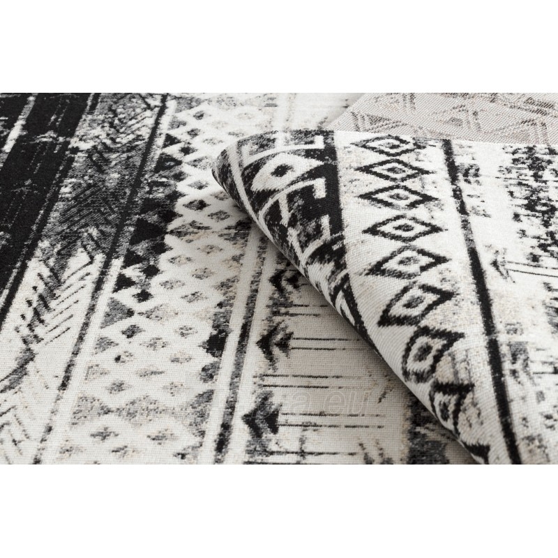 Modernus kilimas su juodais akcentais MUNDO Boho | 140x190 cm paveikslėlis 12 iš 16