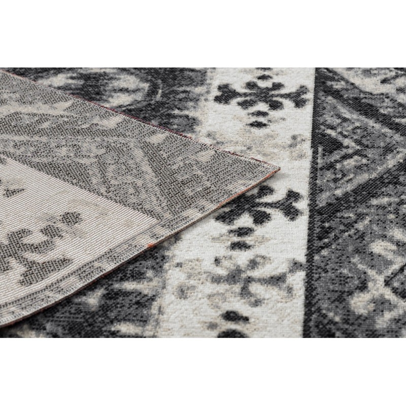 Modernus kilimas su juodos spalvos akcentais MUNDO Etnic | 120x170 cm paveikslėlis 15 iš 16