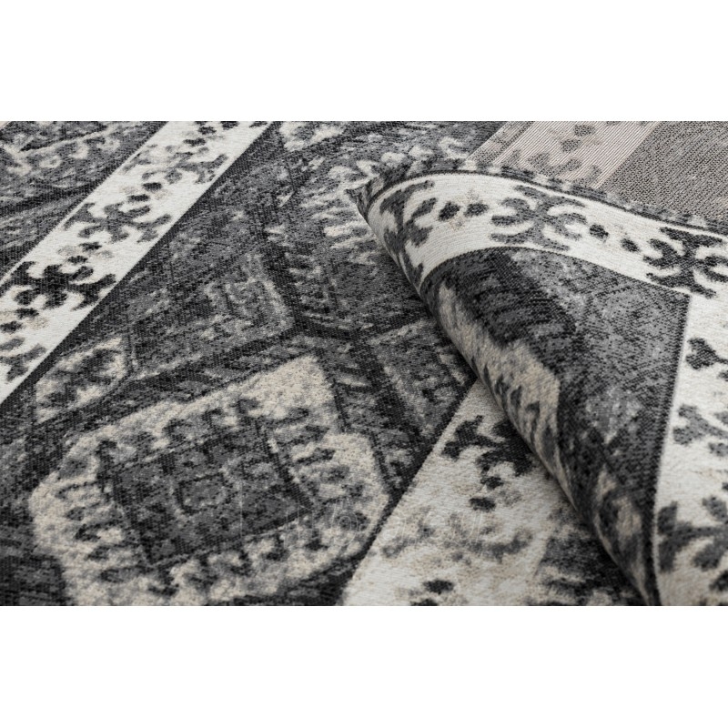 Modernus kilimas su juodos spalvos akcentais MUNDO Etnic | 200x290 cm paveikslėlis 12 iš 16