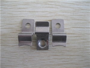 Nerūdijančio plieno 21mm sakabių pakuotė(25 vnt.) WPC LSHD-04 terasoms paveikslėlis 2 iš 2