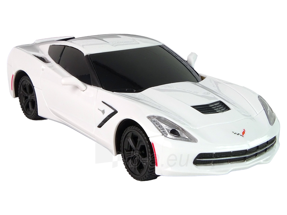 Nuotoliniu būdu valdomas Corvette C7 1:24 automobilis, baltas paveikslėlis 3 iš 8