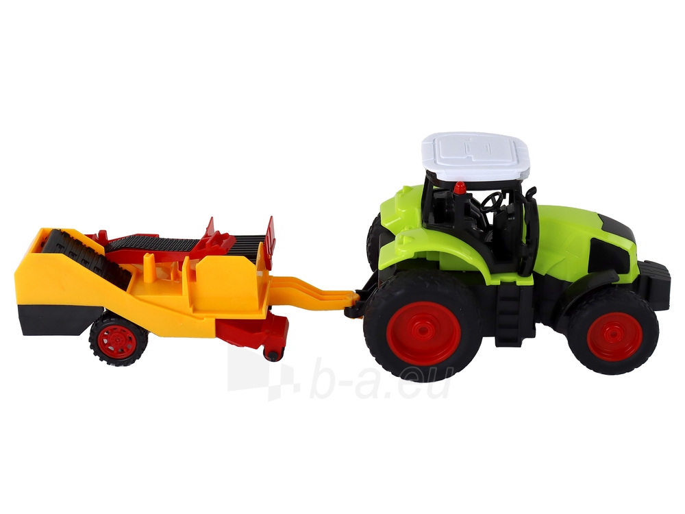 Nuotoliniu būdu valdomas traktorius su priekaba, 1:16 paveikslėlis 4 iš 7