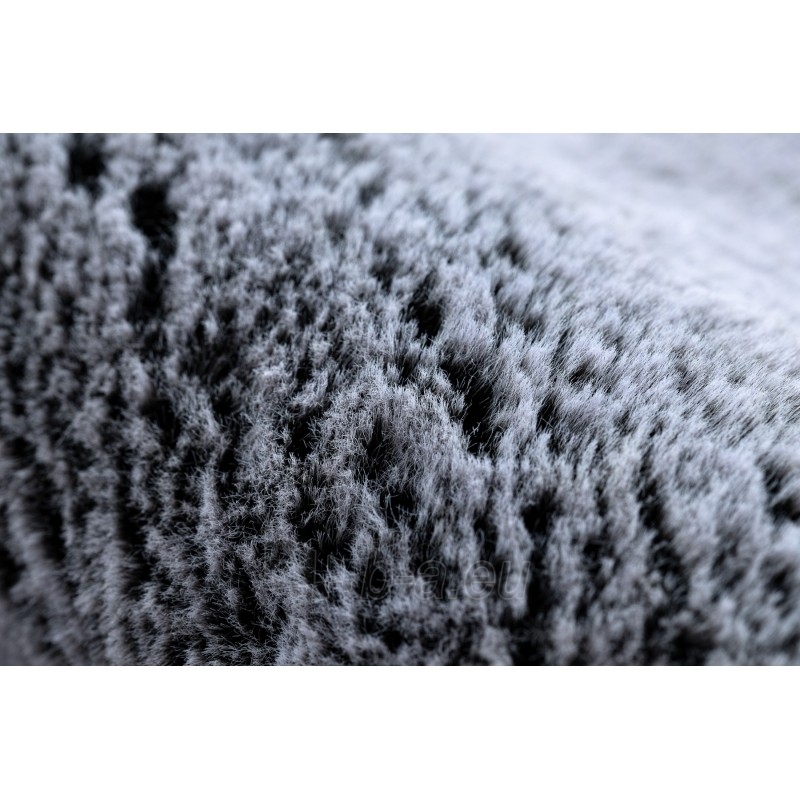 Pilkas kailio imitacijos kilimas LAPIN | 120x160 cm paveikslėlis 13 iš 16