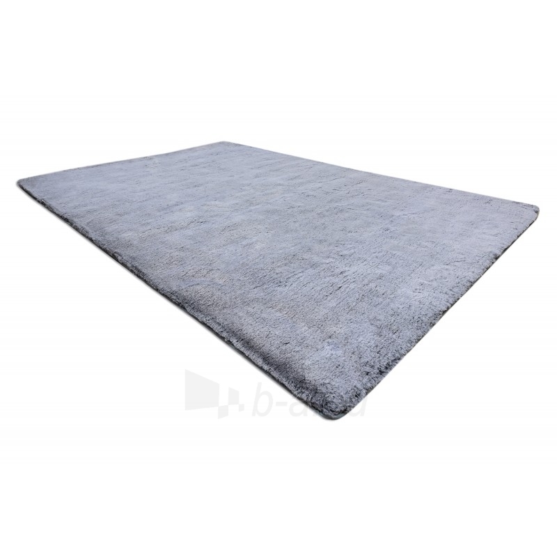 Pilkas kailio imitacijos kilimas LAPIN | 133x180 cm paveikslėlis 3 iš 16