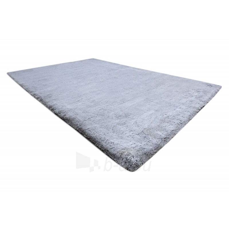 Šviesiai pilkas kailio imitacijos kilimas LAPIN | 133x180 cm paveikslėlis 3 iš 16