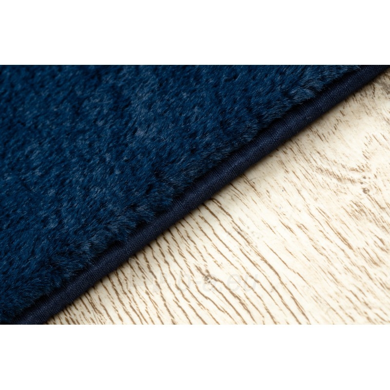 Tamsiai mėlynas kailio imitacijos kilimas POSH | 160x220 cm paveikslėlis 9 iš 17