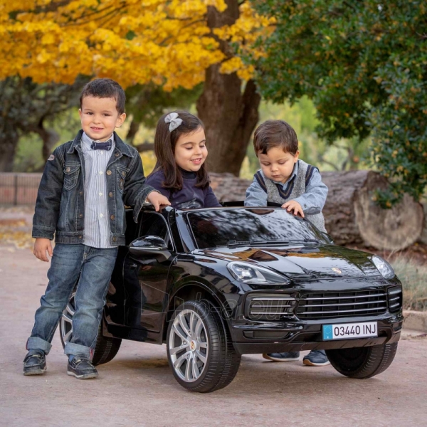 Vaikiškas dvivietis elektromobilis - Porsche Cayenne S, juodas paveikslėlis 11 iš 16